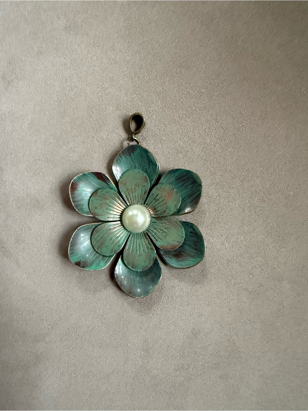 Vintage Green Floral Pendant with Pearl Center